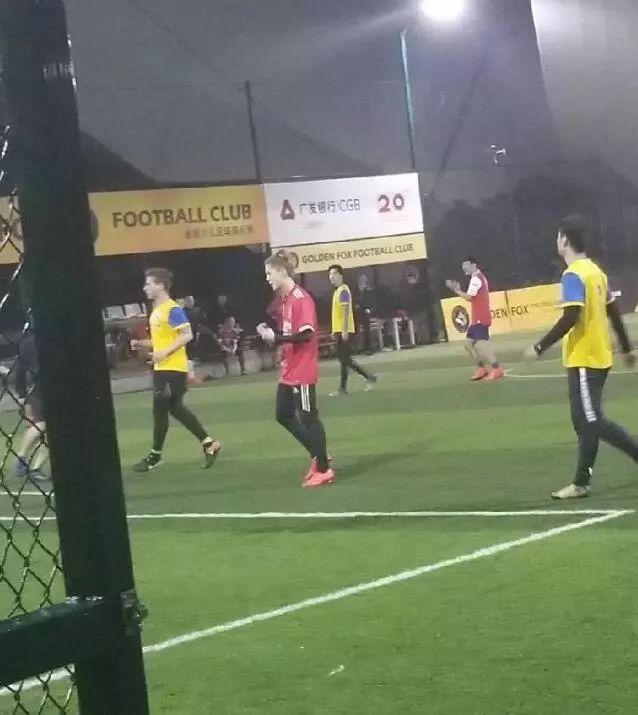 鹿晗足球时刻,鹿晗的足球表现如何