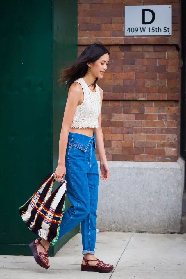 胸不平何以安天下什么意思,胸不平何以平下一句