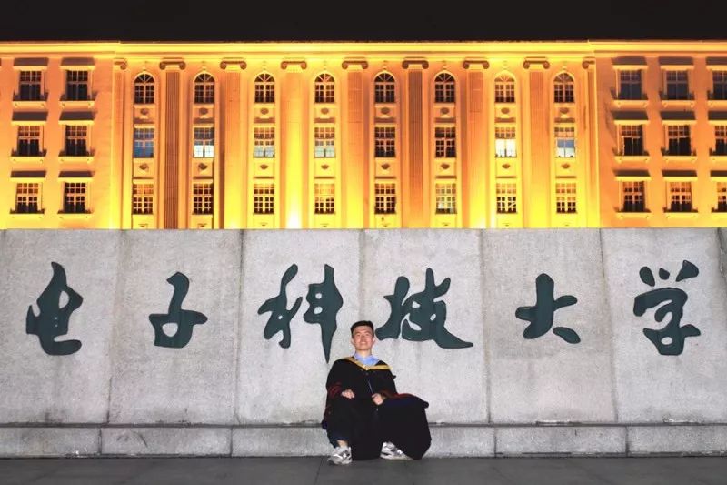 学霸奖学金8项,学霸足球运动员