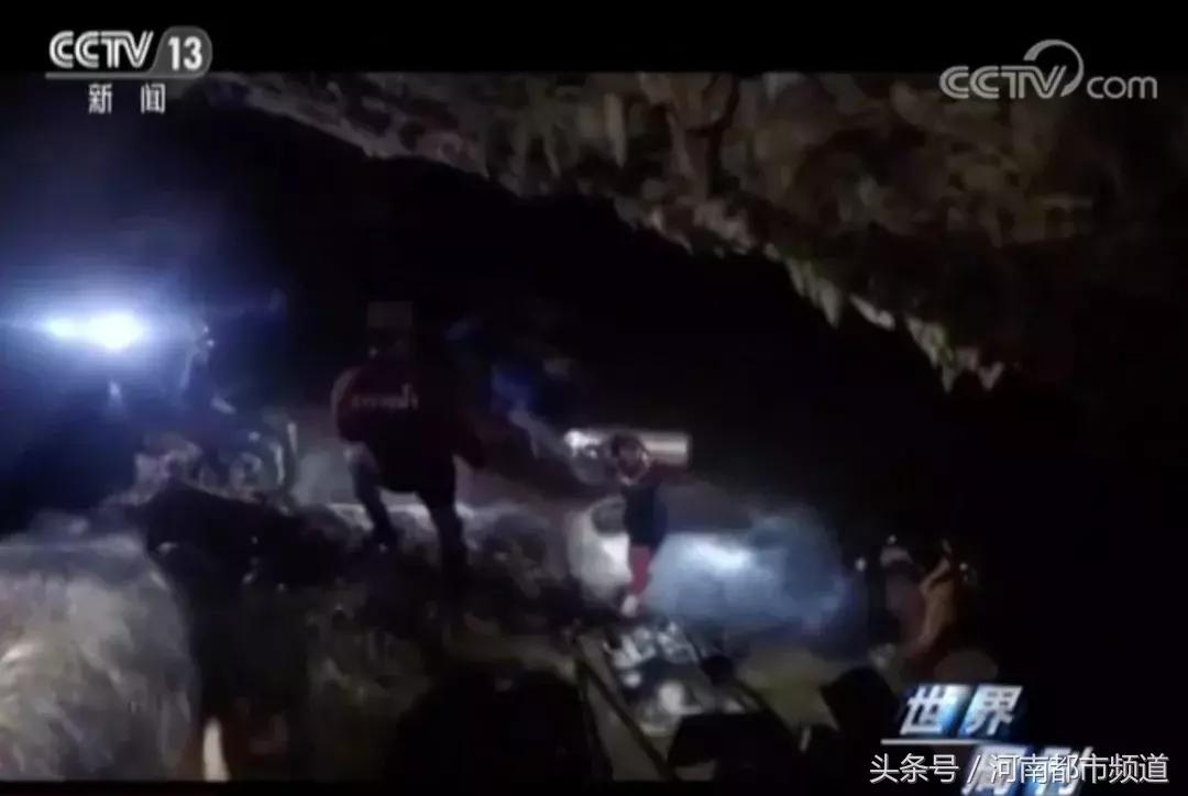 泰国救援13名足球队员纪录片,极限救援救孩子后续救活了吗