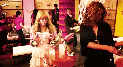 7月去香港有新规！深圳人小心被罚42.2万和坐牢，只因带了这个……