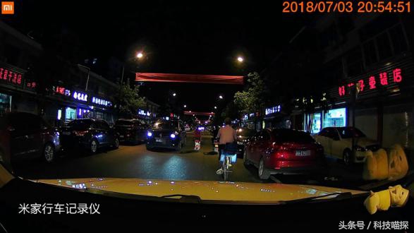 后视镜挂式行车记录仪全高清,电子内后视镜带行车记录仪