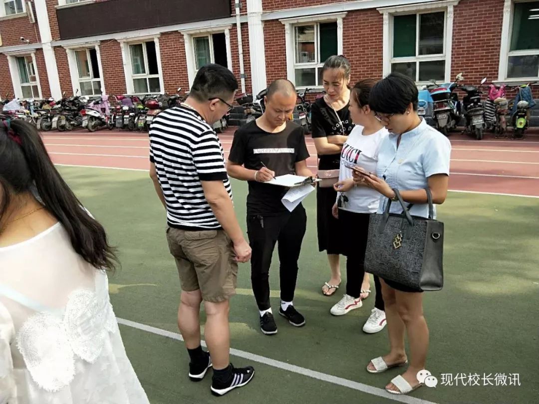 小学开展校园足球的训练,小学开展青少年足球培训及赛事