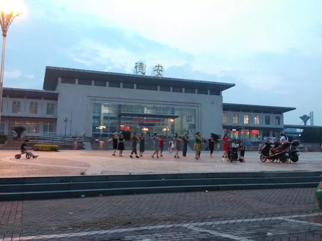 京九铁路沿线的车站,京九铁路的重要站点