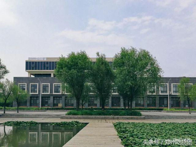 四年胖二十斤,四年胖20斤