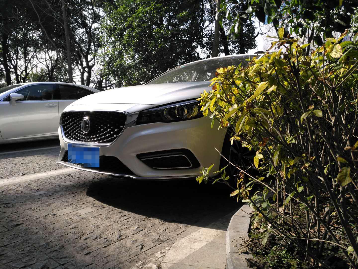 开了两年的名爵3,3万多新款名爵3