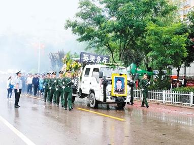 一周缅怀｜流行天王迈克尔杰克逊父亲病逝享年89岁