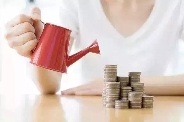 明明已经很省了还是攒不下钱,明明已经很努力了还是赚不到钱