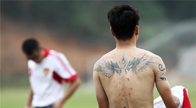 国足纹身,梅西纹身和国足