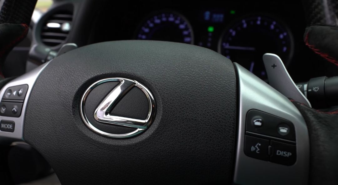 17万买低配迈腾,17万买迈腾