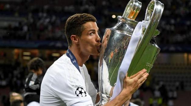 再见了，伯纳乌！我给你带去的是光环，你给我留下的是伤感