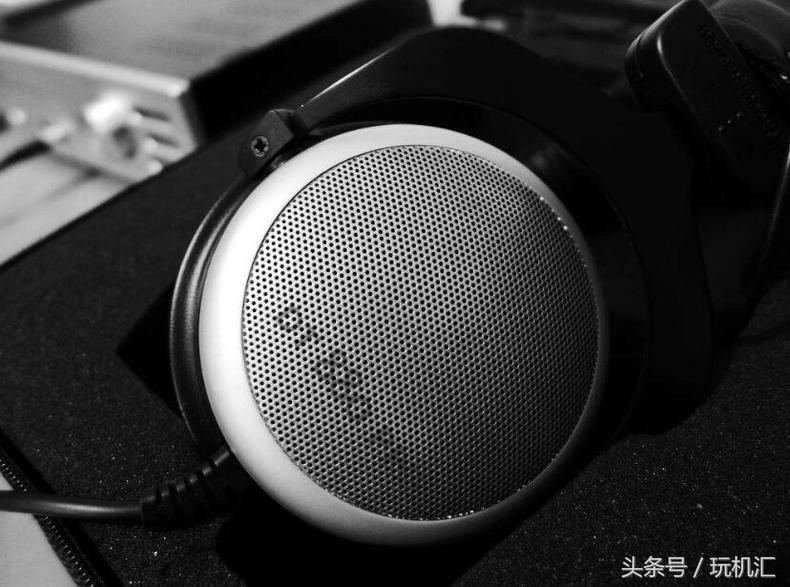 1500元的耳机推荐2015,盘点10大百元头戴式耳机