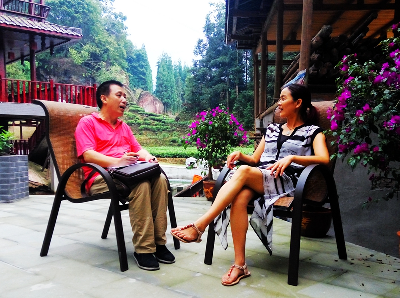 神奇的洪雅：七月里蝉花盛开凤凰村唐僧肉香