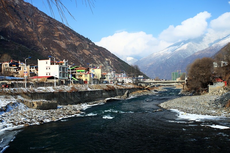 汶川到马尔康高速最长隧道,汶川到马尔康317国道最新情况