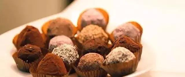 足球每日三道硬菜推荐,足球十大必吃美食