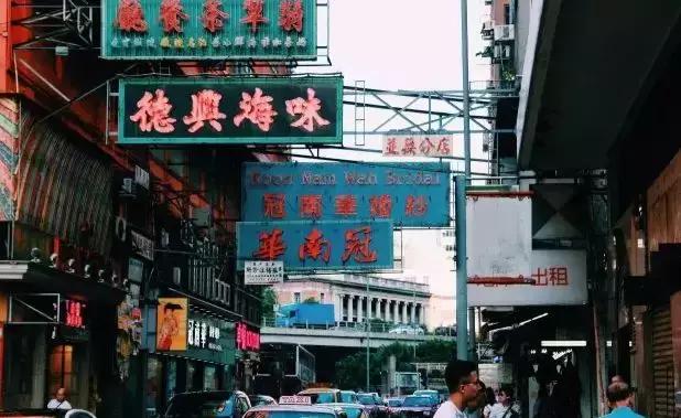 “有钱人食鱼翅，我食碗仔翅”，市井的风流！