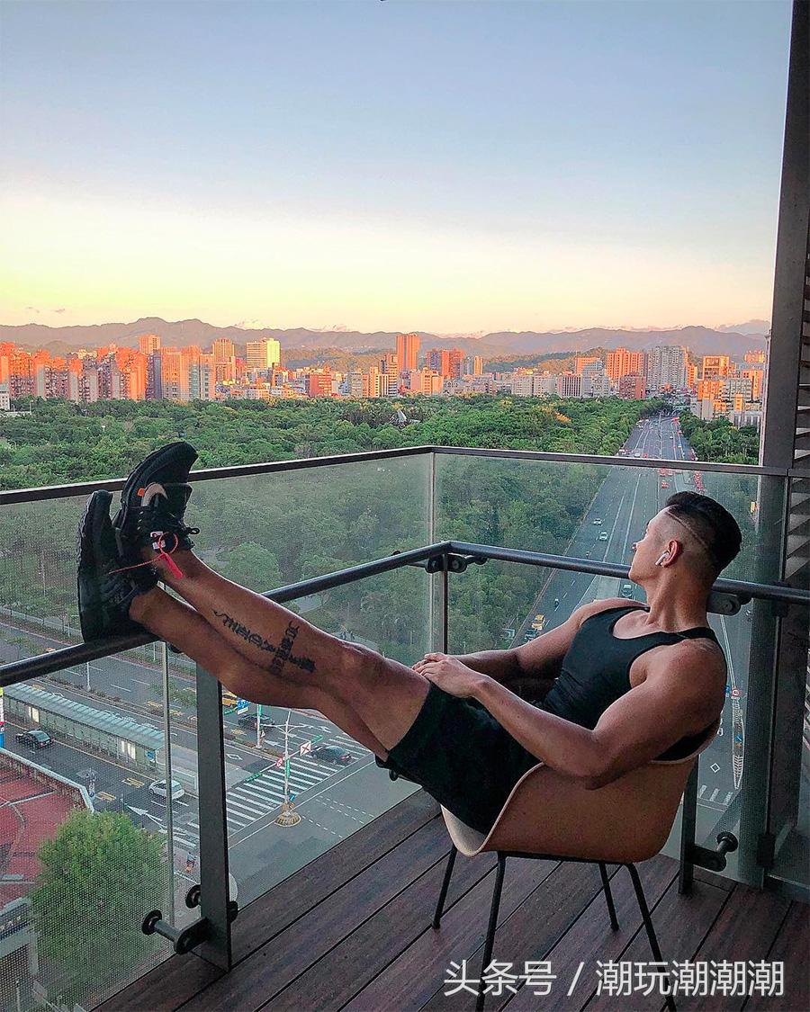 周杰伦上脚全新OWxNike,余文乐的鞋居然是黑人送的!