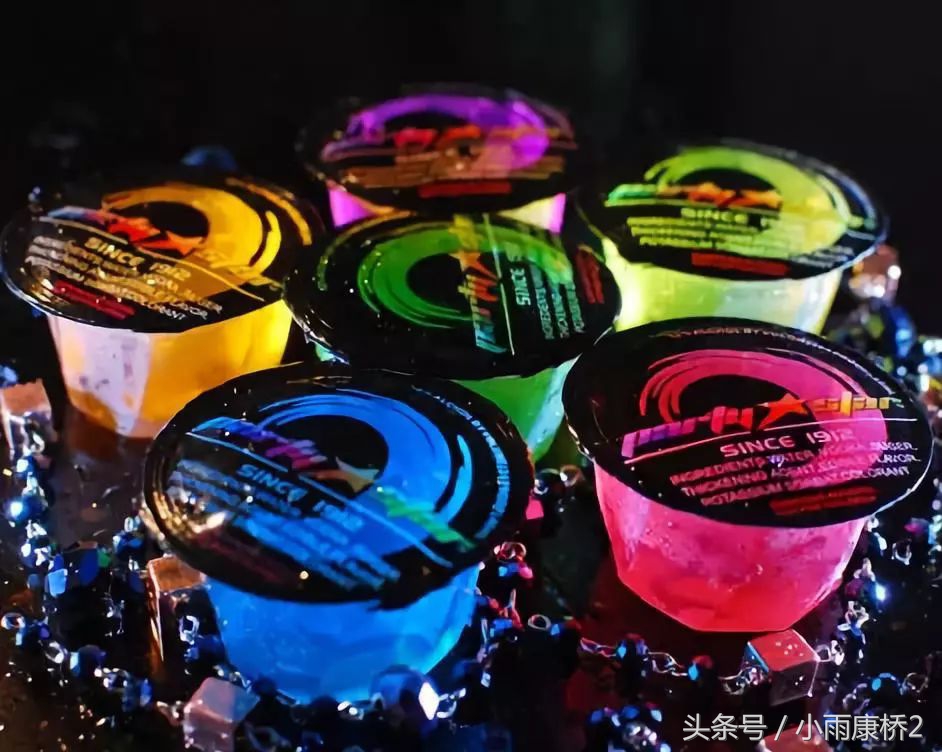 酒吧监控曝光：女孩被性侵，有多容易