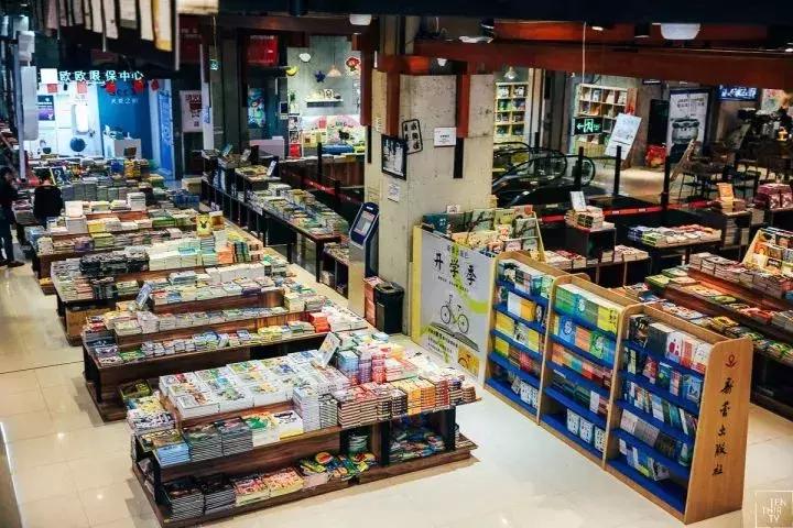 武汉下雨推荐去的地方,武汉室内凉快玩的地方