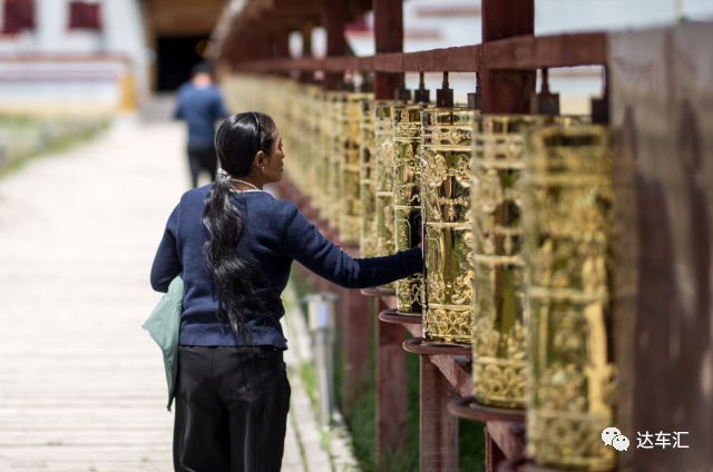 在海拔3200米的青海湖，试驾新远景SUV是什么感觉？