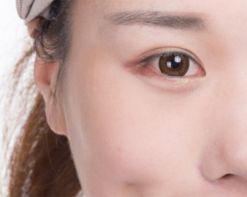 胡椒散粉和柏瑞美散粉哪个好用,胡椒散粉干皮测评