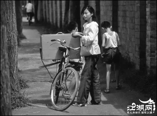 不同年龄段的童年回忆,你们的童年回忆是什么样