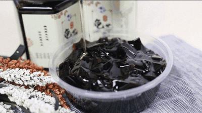 一周只卖3天网红龟苓膏，熬夜睇波食一盅即刻下火