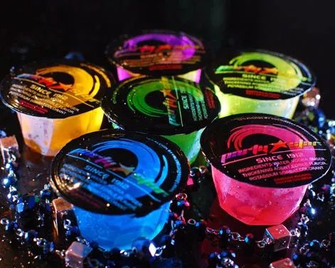 酒吧回应女子疑被猥亵原视频,酒吧回应网传女子被猥亵原视频