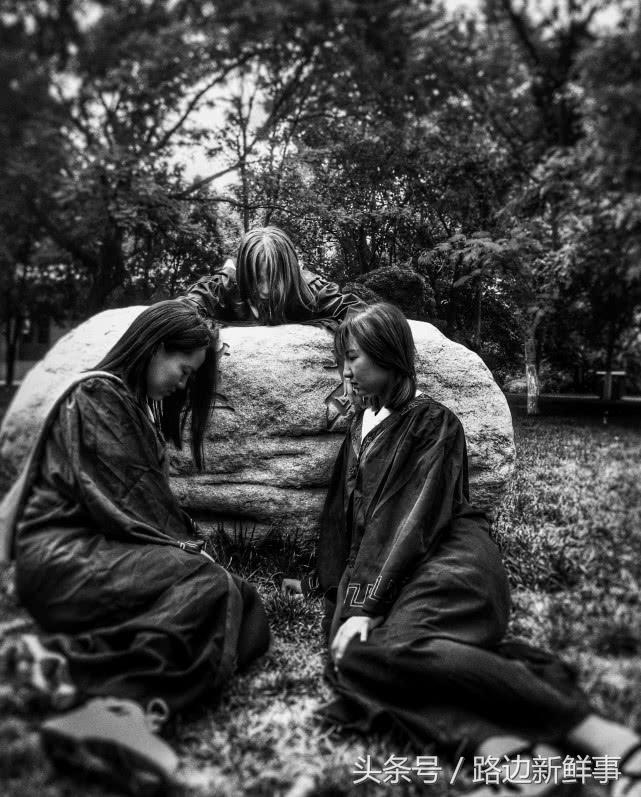 奇葩小学生毕业照,搞怪诡异的毕业照