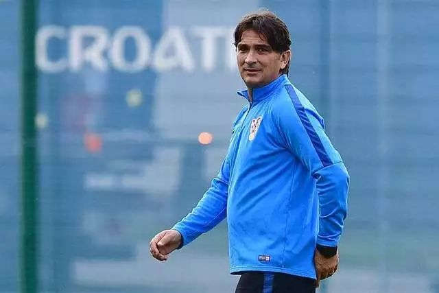 「开场哨」万众瞩目决赛夜！是新王加冕还是王者归来？第二十五个比赛日看点前瞻