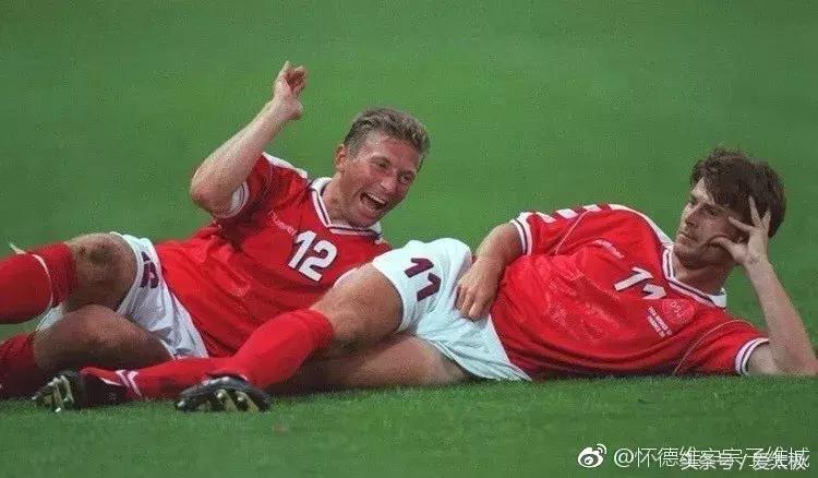 法国队大力神杯夺冠时刻,法国世界杯夺冠20周年