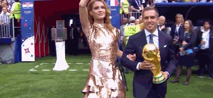 最佳团队奖姆巴佩,最佳球会荣耀球员姆巴佩