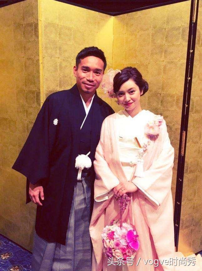 老牛吃嫩草？日本大龄*优女**情迷世界杯边后卫