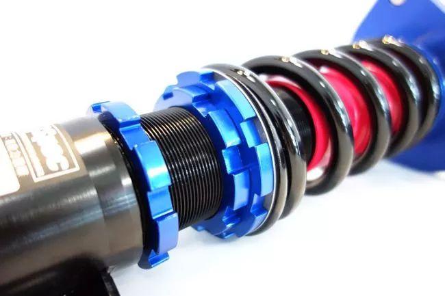 兄弟间的小动作,兄弟之间的小动作