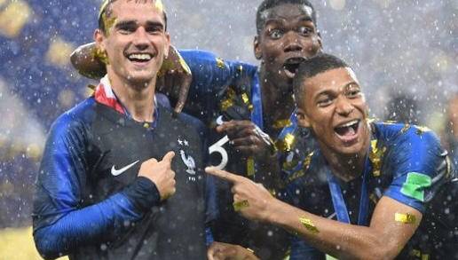 欧洲杯法国德国德尚赛后采访,德尚带领法国拿过欧洲杯么