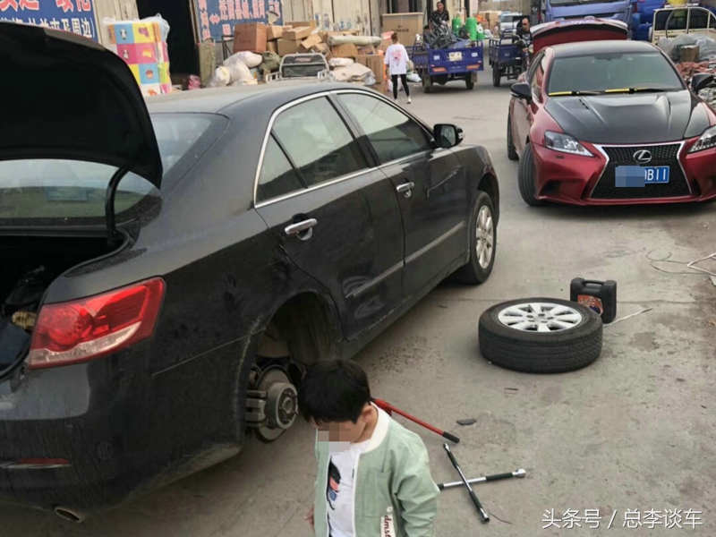 7系宝马车爆胎还能走多久,宝马7系爆胎