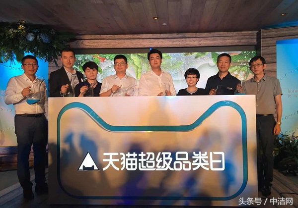 沐浴新体验智能控温淋浴头,高端的花洒沐浴体验