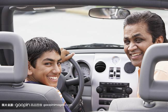 无人驾驶,你要救吗?你要使用解药吗?