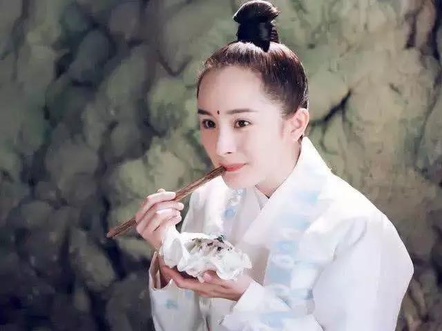 杨幂如何面对发际线的问题,如何拯救杨幂同款发际线