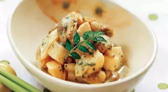 日本料理绿色的小菜,日本料理的叶子叫什么