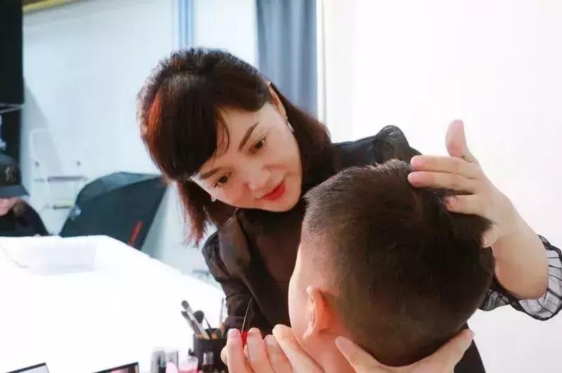 集齐这八大工作室，你也可以C位出道！