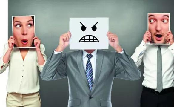 老板叫员工去买烟被开除,老板叫两个员工买烟