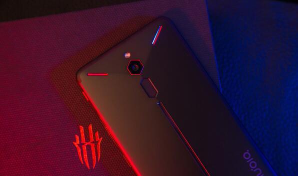 红魔黑鲨和败家之眼哪个手机更好,红魔和雷蛇