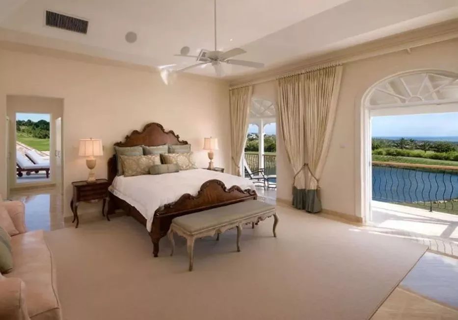 足球巨星豪宅前后对比,足球明星豪宅装修风格