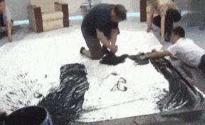 80多岁书法大师现场写字,这才是真正的书法大师倒着书写