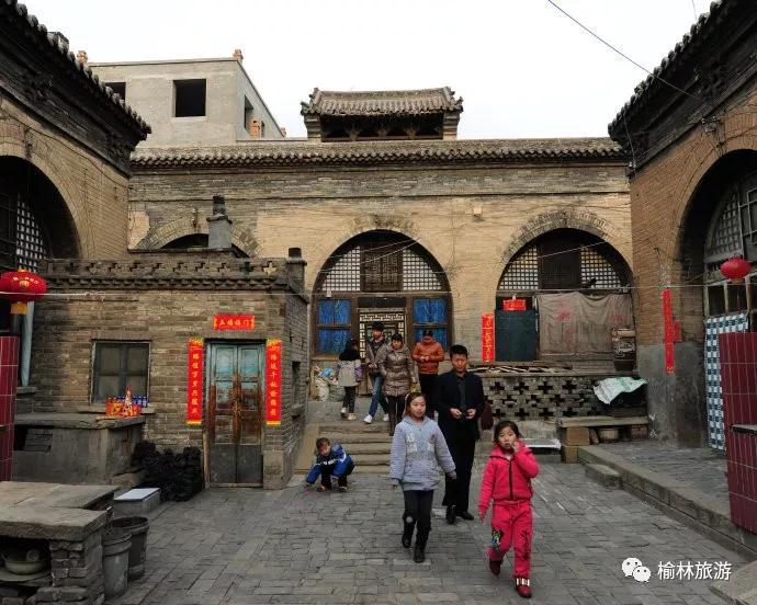 绫宠剛绐戞礊鍙ゅ煄闂ㄧエ,闄曞寳绫宠剛绐戞礊鍙ゅ煄