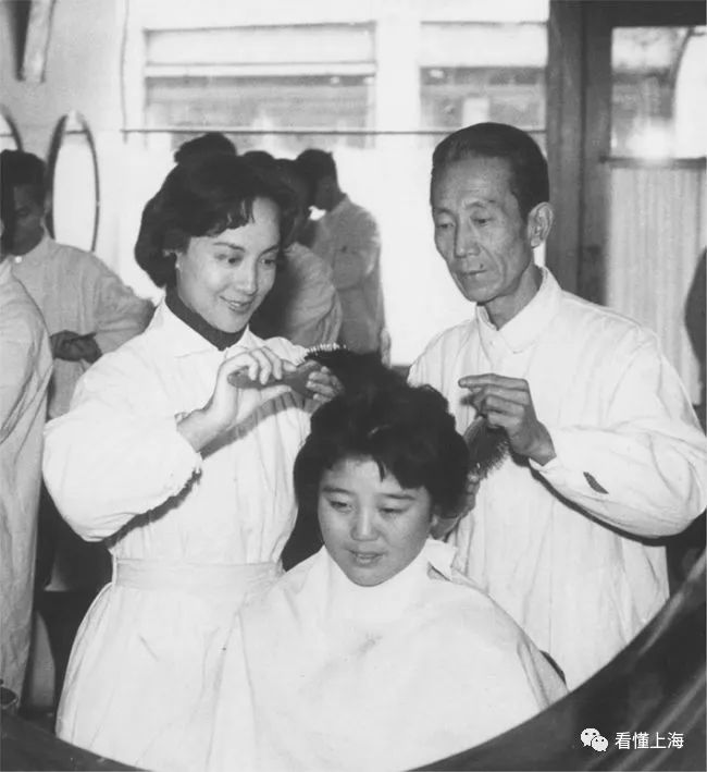 老底子剃头发视频,老底子理发