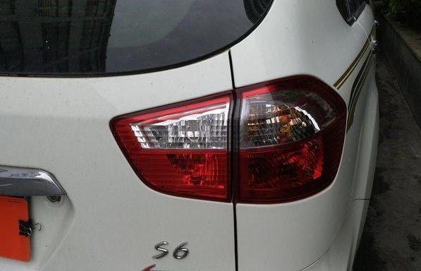 比亚迪s6霸气试驾,比亚迪s6豪华型原厂