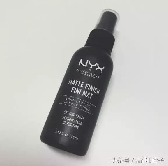 韩国门将化妆走红,韩国门将化妆了吗