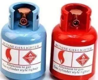 厨房起火正确的处理步骤,厨房着火了怎么办用什么灭掉